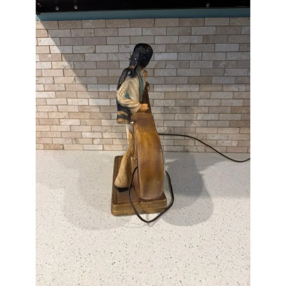 Vintage Elvis Bust Chalkware Mantel Clock Guitar Working Landshire‎